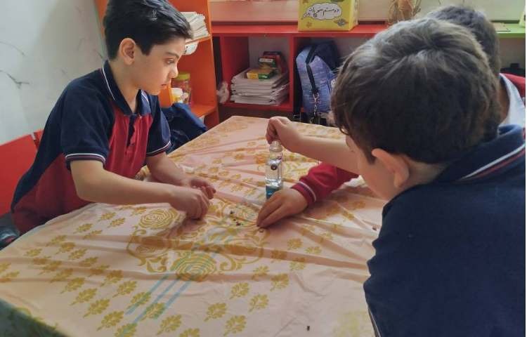 شروع هفته ی ملی علوم و انجام فعالیتها در کلاسها 42