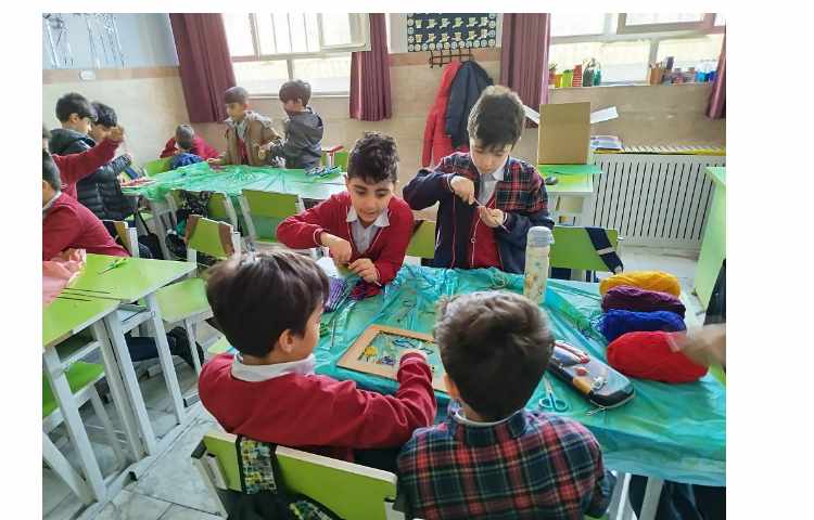 شروع هفته ی ملی علوم و انجام فعالیتها در کلاسها 46