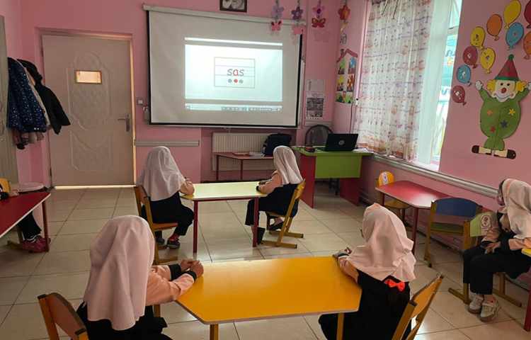 شروع و تدریس و تمرین روخوانی زبان انگلیسی