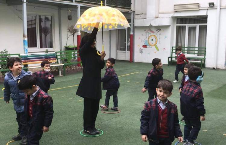 شروع کلاس با بازی حرکتی-زنگ زبان عمومی 1