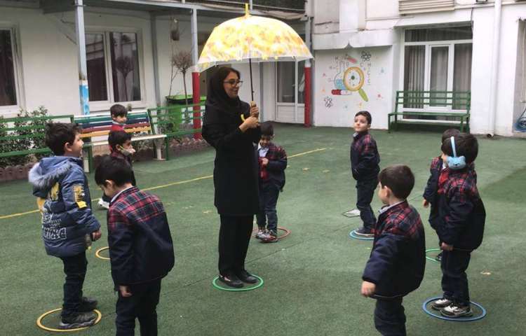 شروع کلاس با بازی حرکتی-زنگ زبان عمومی 2