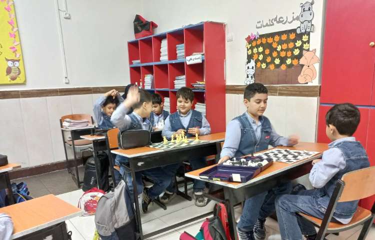 شطرنج -موضوع حرکت پیاده و ترفیع آن 2