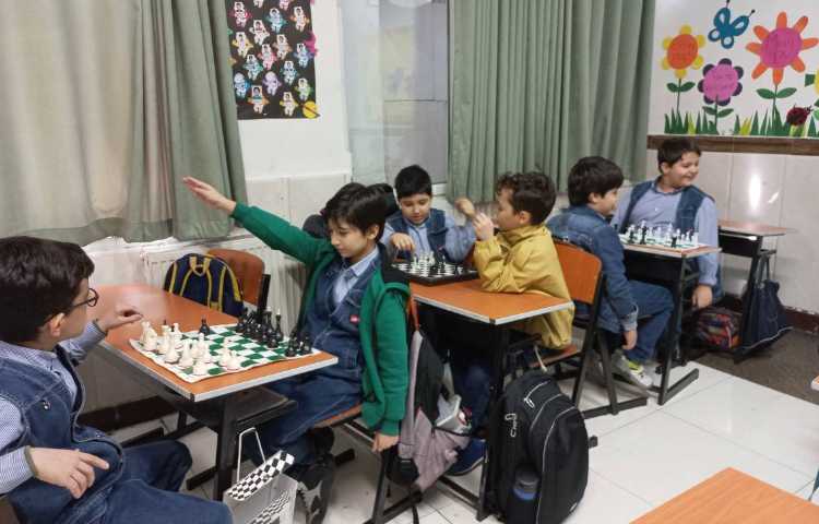 شطرنج -موضوع حرکت پیاده و ترفیع آن 3