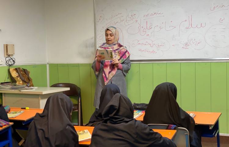 شعر خوانی در زنگ ادبیات 3