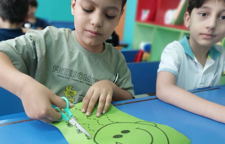 شناخت انواع خطوط و آموزش کار با قیچی 4