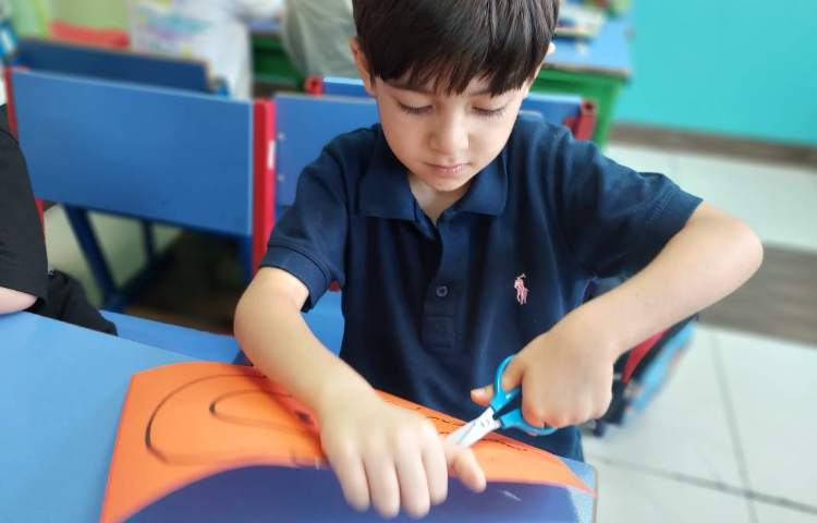 شناخت انواع خطوط و آموزش کار با قیچی 5