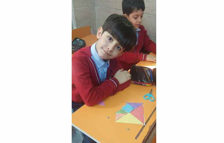 شناخت تانگرام وبازی با اشکال هندسی 3