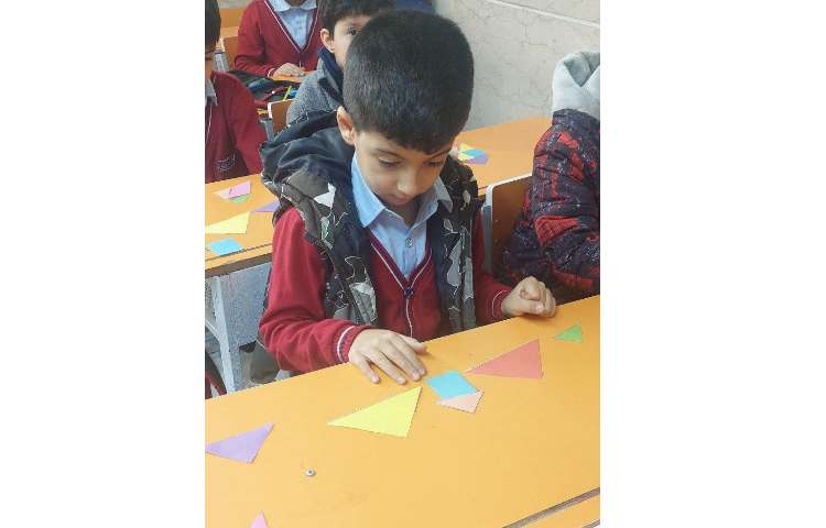 شناخت تانگرام وبازی با اشکال هندسی 4