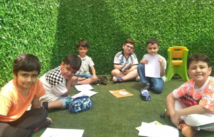 شناخت علایق و دوست داشتنی ها با زبان زرافه 1