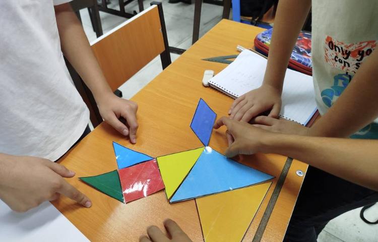 شناخت مفهوم مساحت با استفاده از قطعات تانگرام 2