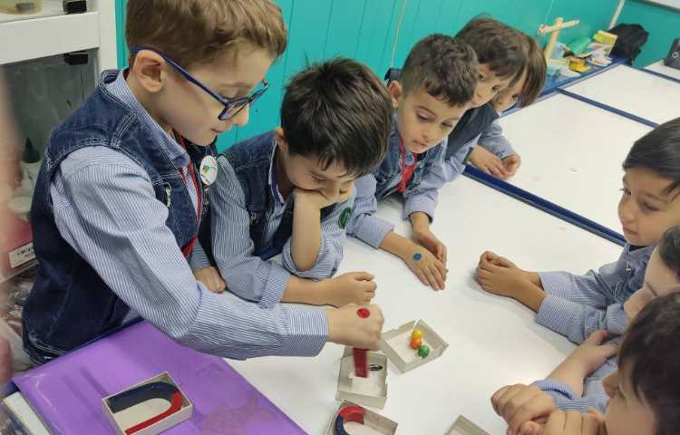 شناخت و کارکردن با آهنربا در محیط آزمایشگاه 3