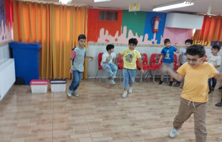 شناخت کلمات و نشانه گیری و تقویت مهارتهای خوانداری 2