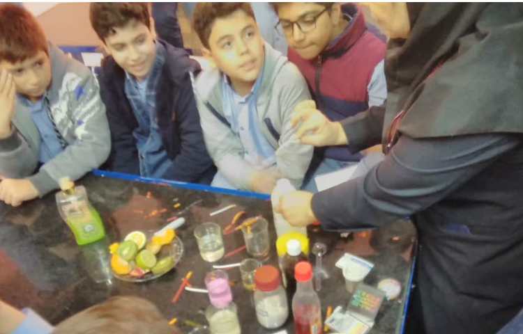 شناسایی اسید و بارها با کاغذ پی اچ در آ زمایشگاه 5