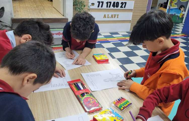 شهادت امام جعفر صادق (ع) ششمین امام شیعیان و پذیرایی از دانش آموزان به همراه مسابقه نقاشی 2