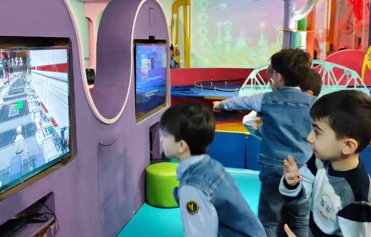 شهربازی رباتیک ویژه پایه اول 10