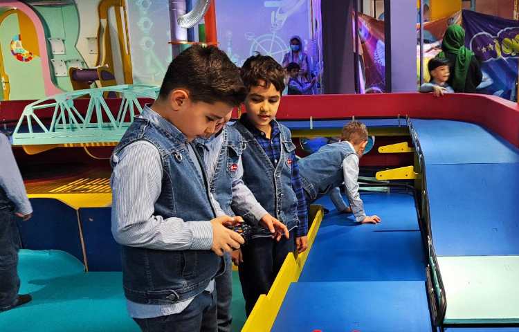 شهربازی رباتیک ویژه پایه اول 8