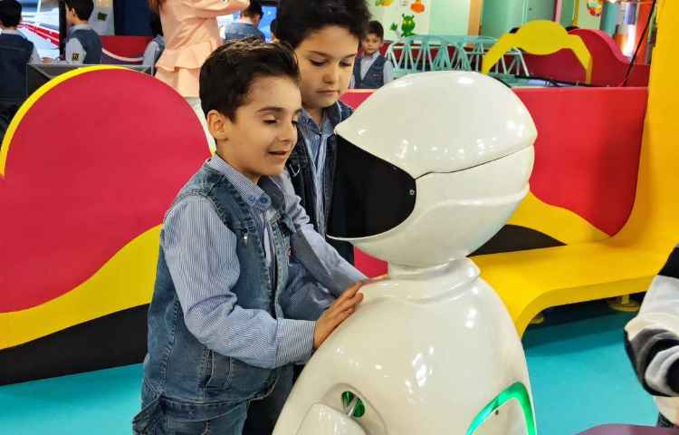 شهربازی رباتیک ویژه پایه اول 9