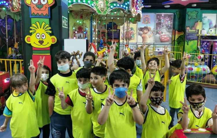 :شهربازی سرزمین شادی الماس هروی، کلاس انگور 7