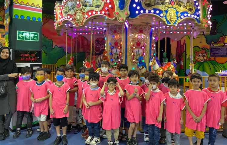 :شهربازی سرزمین شادی الماس هروی، کلاس توت فرنگی 10