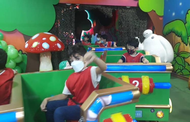 :شهربازی سرزمین شادی الماس هروی، کلاس گیلاس 9