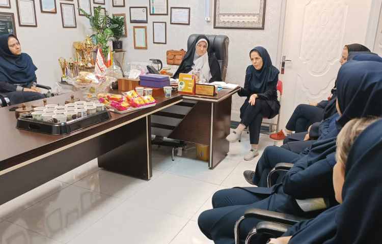 شورای آموزگاران مدرسه 1