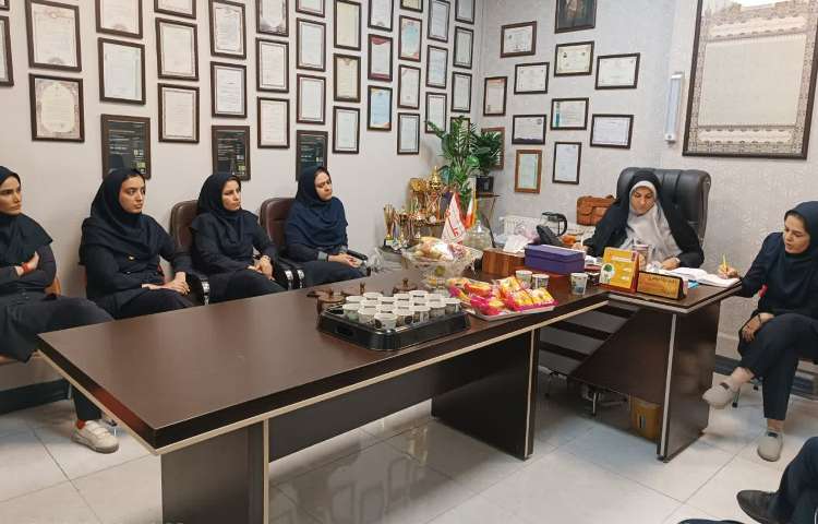 شورای آموزگاران مدرسه 6