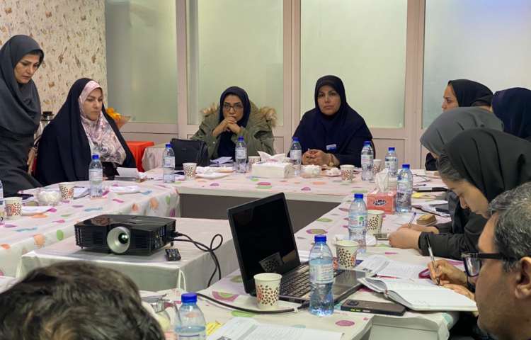 شورای هم اندیشی مدیران دبستان های علوی 6