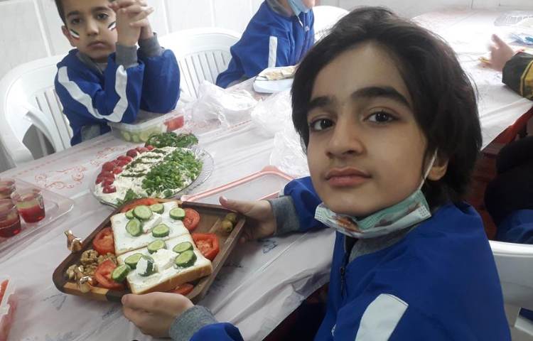 صبحانه سالم با تم پرچم ایران پایه دوم 6