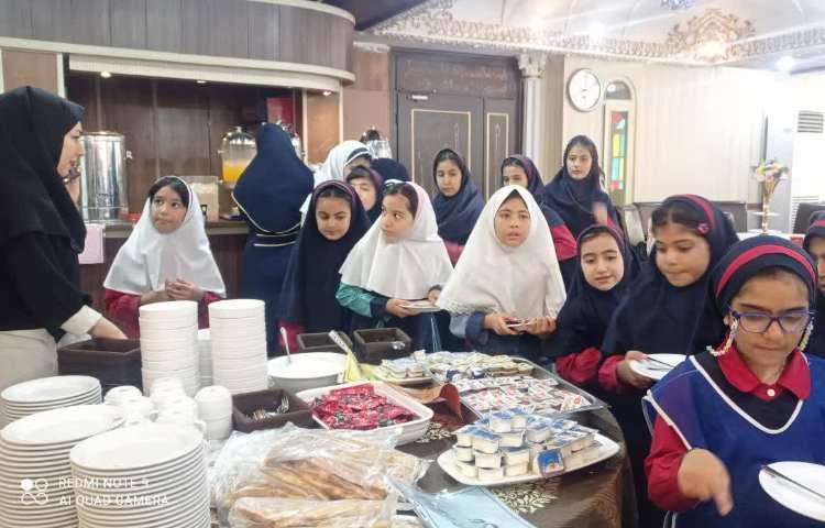 صبحانه منو باز هتل شهر 4