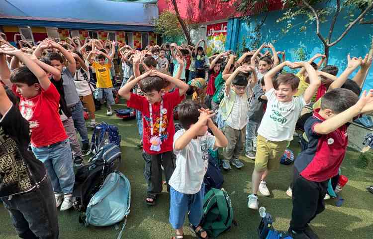 صبحگاهی جذاب در مدرسه علوی شعبه میدان اطلاعات 3