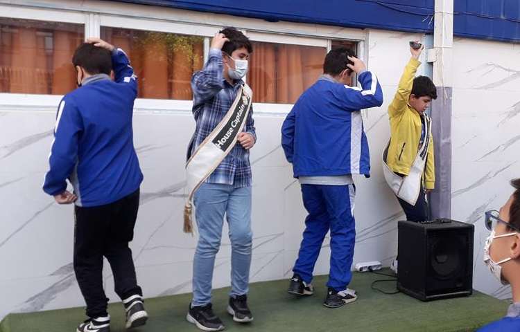 صبحگاه زبانی دانش آموزان دبستان علوی 3