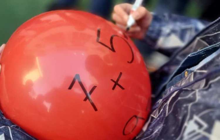 صبحگاه زبانی هفته ملی علوم دانش آموزان دبستان علوی 8