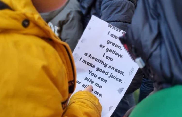 صبحگاه زبانی هفته ملی علوم دبستان علوی 4