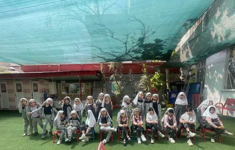 صبحگاه زبان پیش دبستان 1