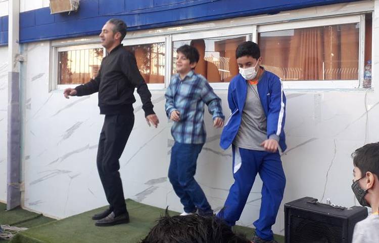 صبحگاه شاد و مهیج دبستان علوی 4