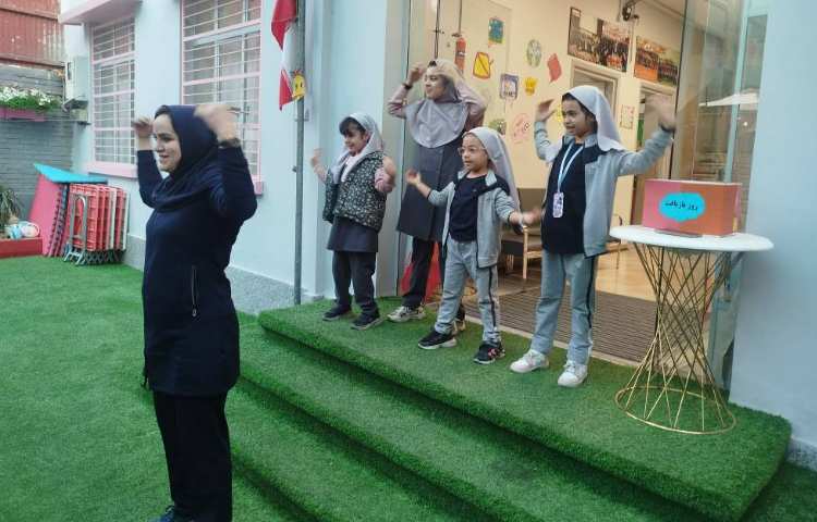 صبحگاه صبح و خنده 4
