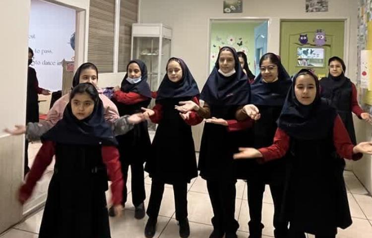 صبحگاه هفته ملی علوم دپارتمان زبان 14