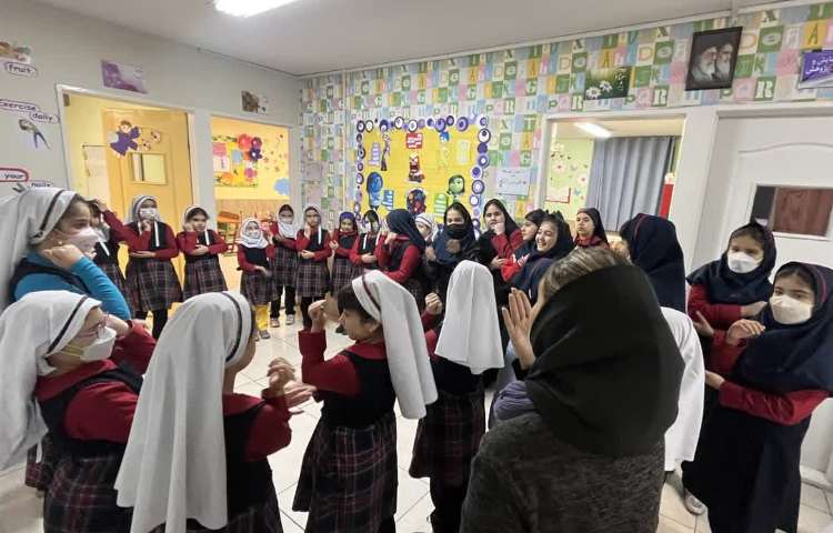 صبحگاه هفته ملی علوم دپارتمان زبان 16