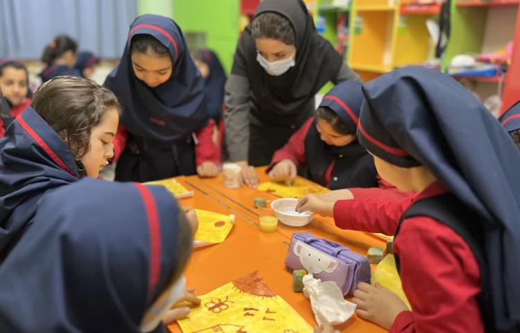 صبحگاه هفته ملی علوم دپارتمان زبان 4