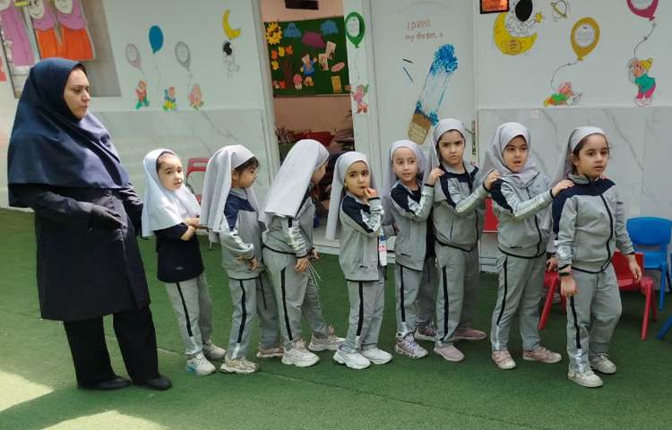 صبحگاه و زنگ تفریح پیش دبستان