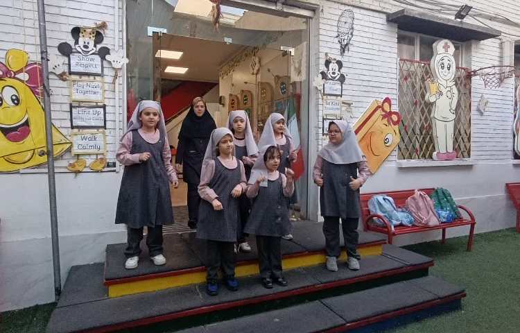 صبحگاه و غوطه وری زبان انگلیسی 6