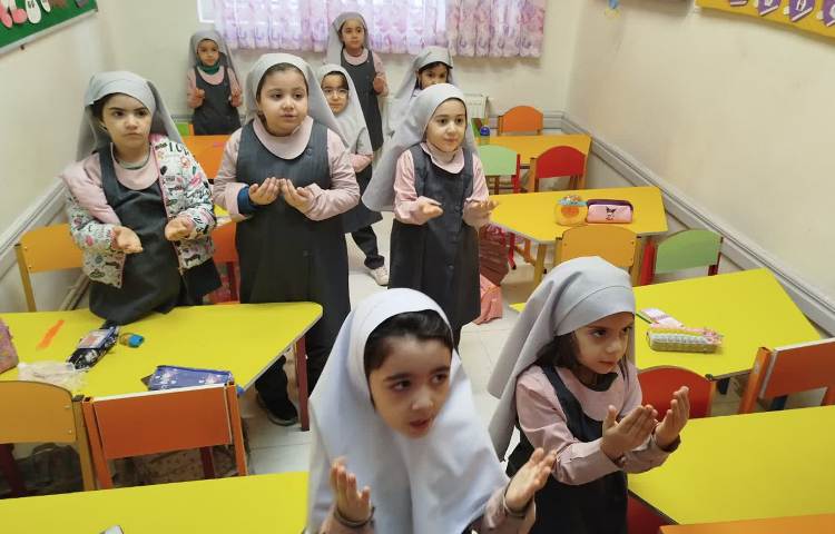 صبحگاه پایه پیش دبستان 1