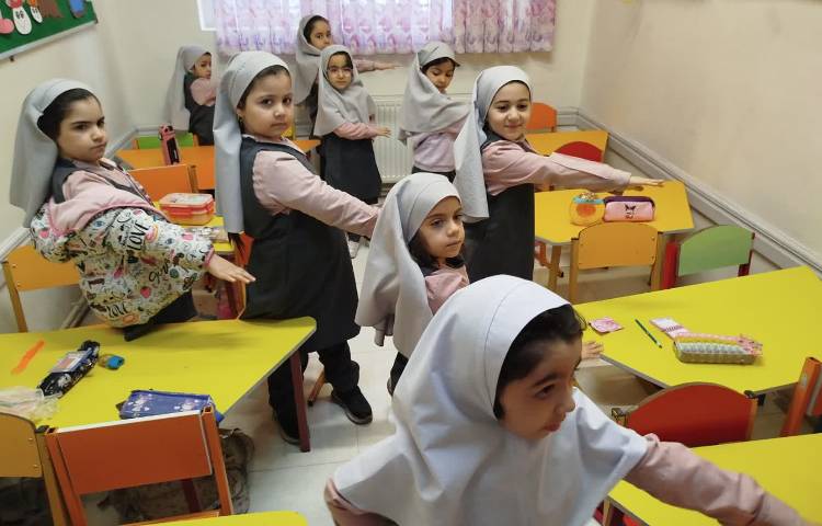 صبحگاه پایه پیش دبستان 2