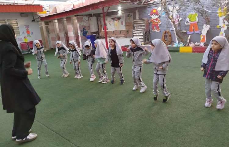 صبحگاه پیش دبستان