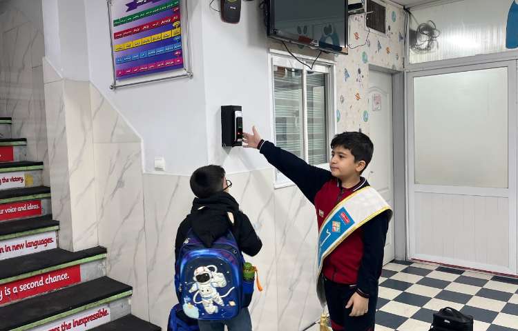 صبحگاه گروه آبی 2