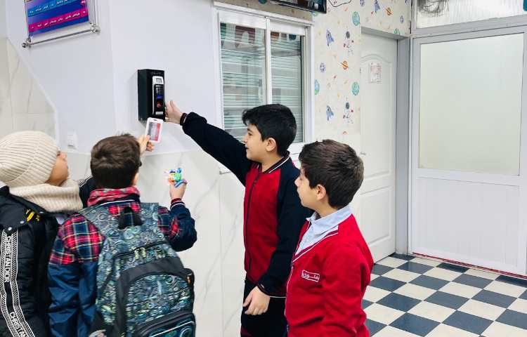 صبحگاه گروه آبی 2