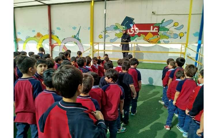 صبحگاه 32