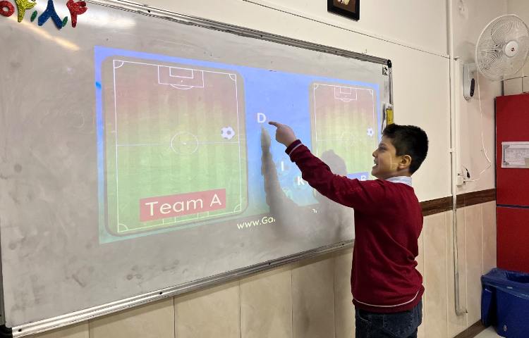 صحبت درمورد لباس‌ها با ساختار جدید-زنگ زبان عمومی 1