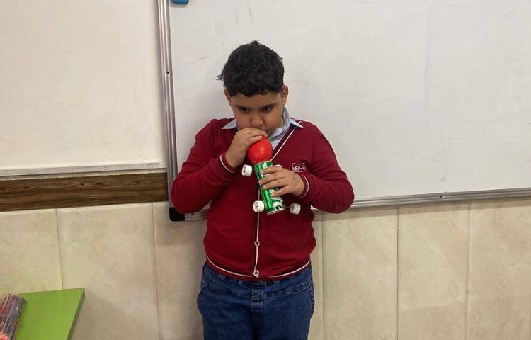 صحبت درمورد کاردستی‌هایی که با مواد بازیافتی درست شده‌اند./زنگ Science 1