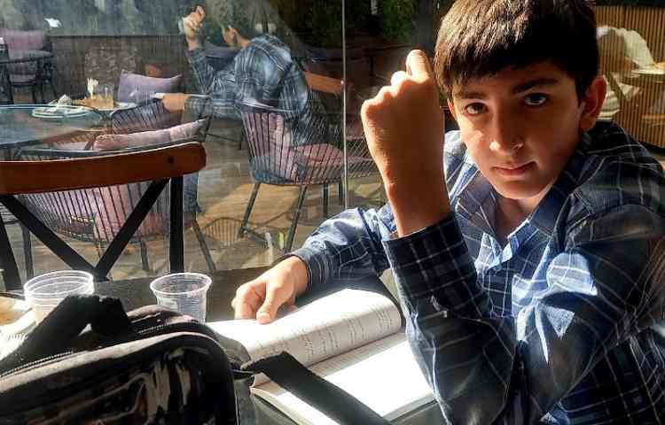 صرف صبحانه در هتل اورین 3